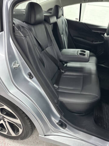 2022 Subaru Legacy Limited XT