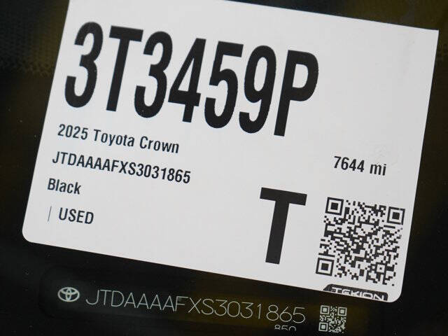 2025 Toyota Crown XLE