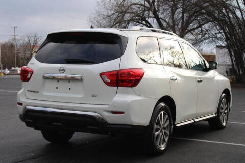 2017 Nissan Pathfinder Platinum