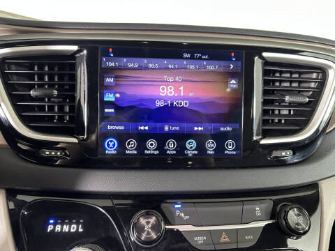 2017 Chrysler Pacifica Touring