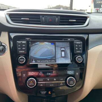 2016 Nissan Rogue SV