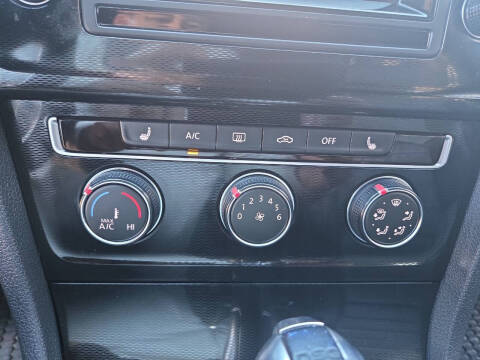 2015 Volkswagen Golf GTI SE