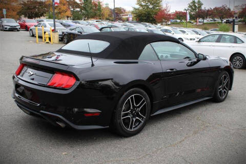 2021 Ford Mustang EcoBoost