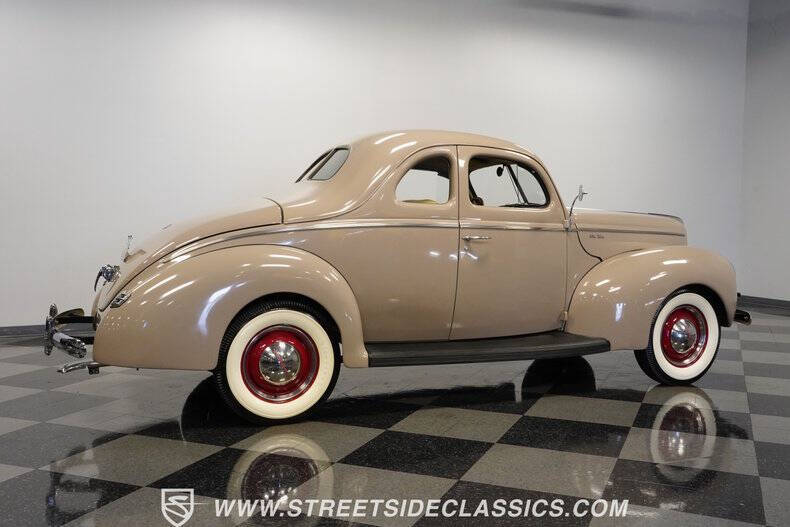 1940 Ford Deluxe
