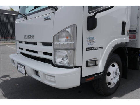 2014 Isuzu NPR/NPR-HD