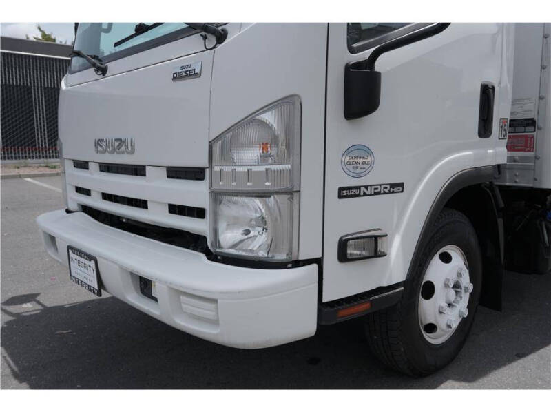 2014 Isuzu NPR/NPR-HD