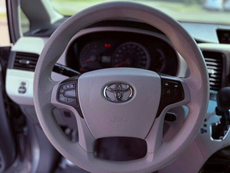 2014 Toyota Sienna