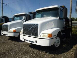 2001 Volvo VNM42T