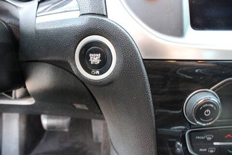 2017 Chrysler 300 Limited