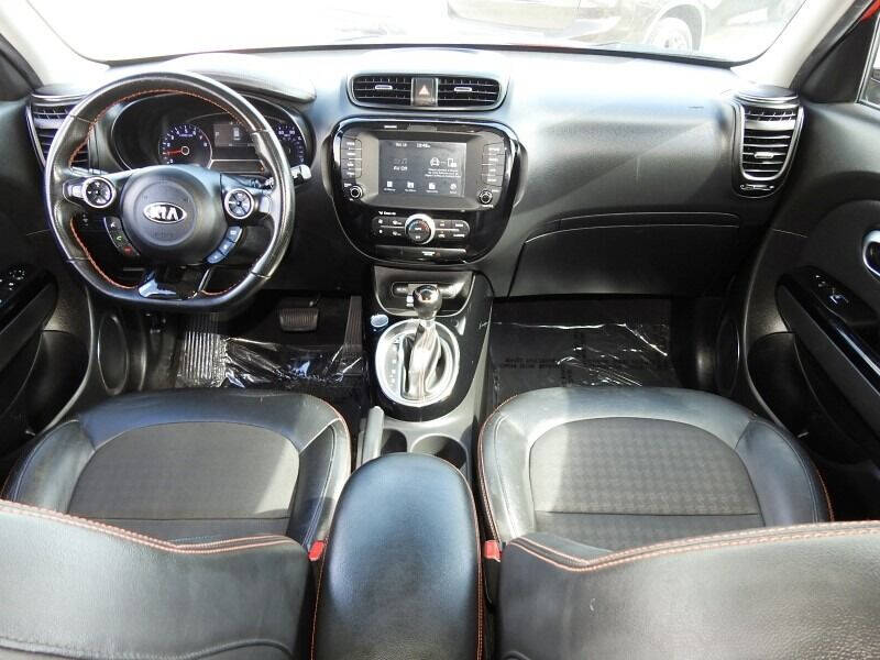 2017 Kia Soul  - $15,900
