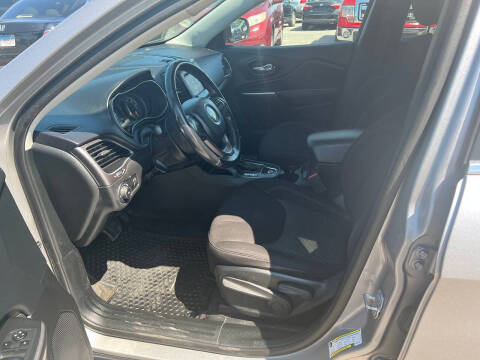 2019 Jeep Cherokee Latitude
