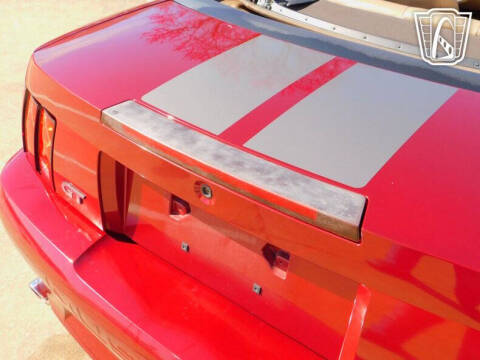 2004 Ford Mustang GT Deluxe