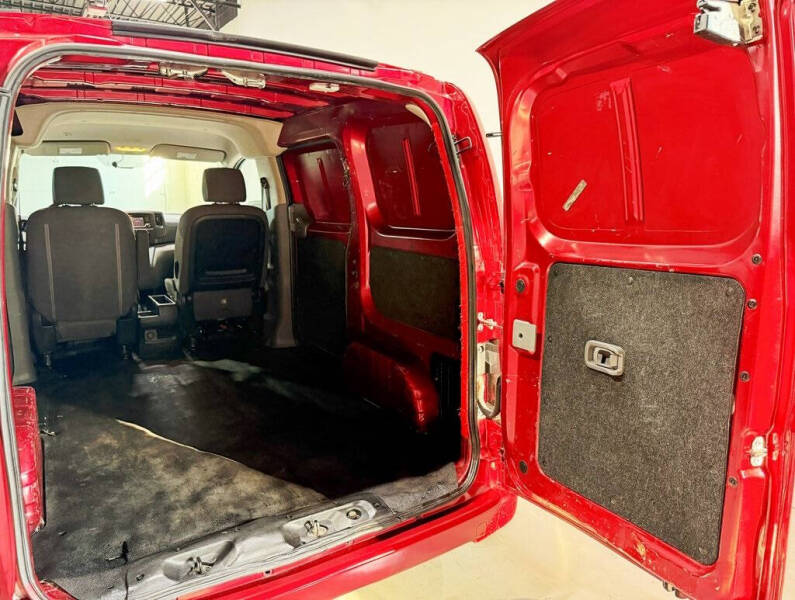 2019 Nissan NV200 SV