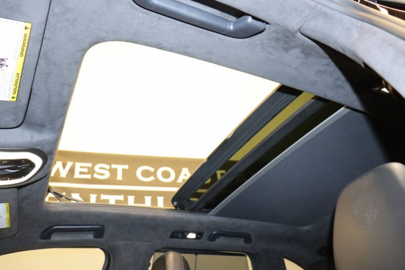 2012 Porsche Cayenne Turbo