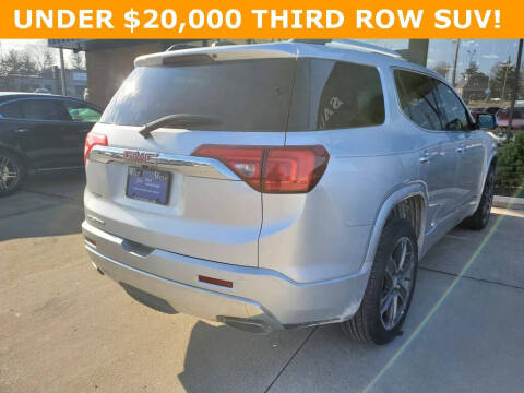 2017 GMC Acadia Denali