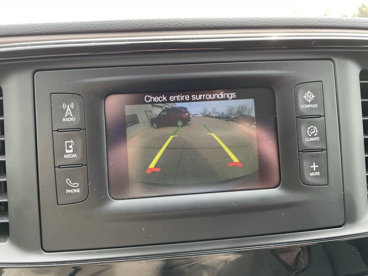 2017 Chrysler Pacifica LX photo 17