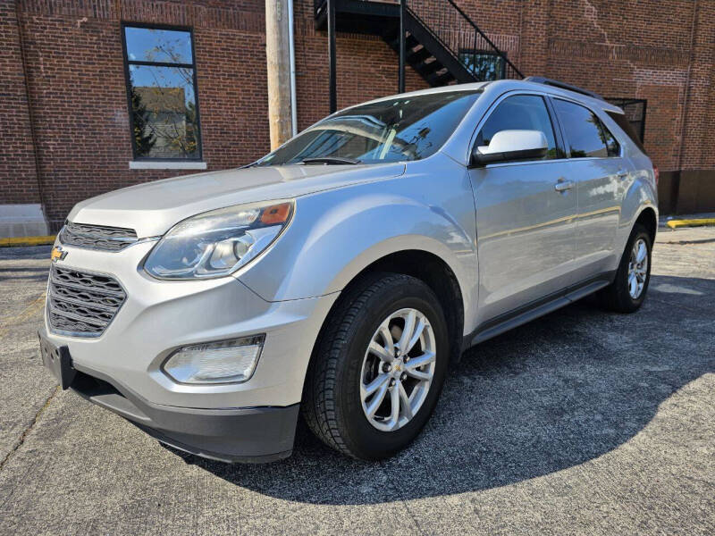 2017 Chevrolet Equinox LT photo 3