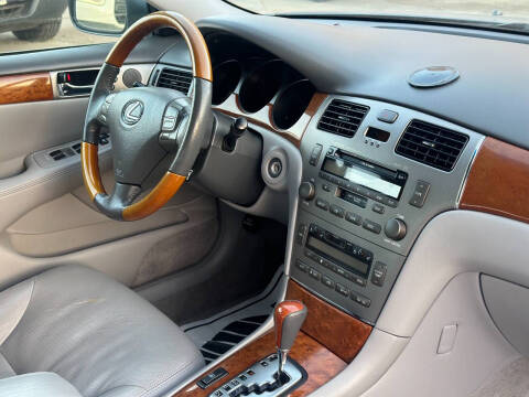 2005 Lexus ES 330