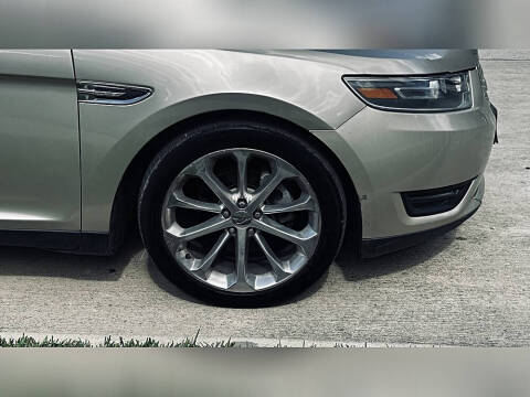 2018 Ford Taurus Limited