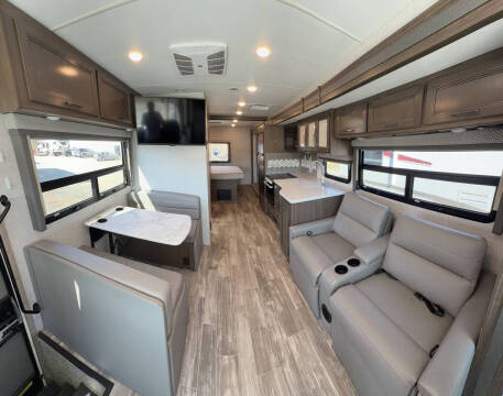 2022 Thor Motor Coach Hurricane 29M