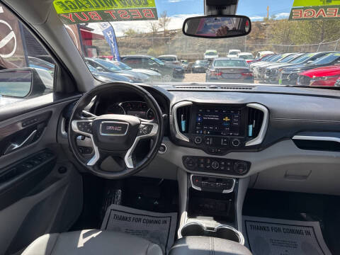 2022 GMC Terrain SLT