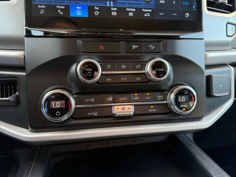 2022 Ford Expedition MAX XLT