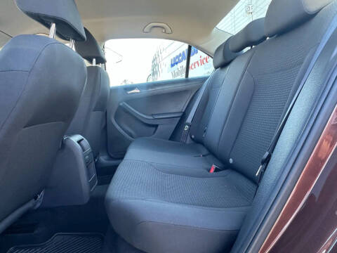 2016 Volkswagen Jetta