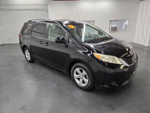 2012 Toyota Sienna LE 8-Passenger