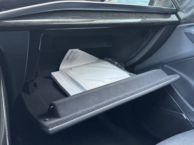 2022 Audi Q7 quattro Premium Plus 55 TFSI