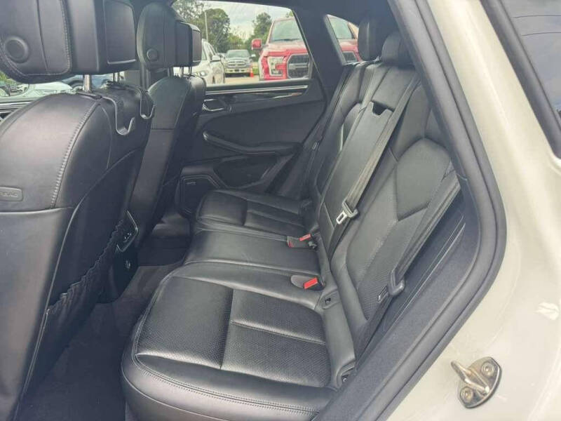 2018 Porsche Macan
