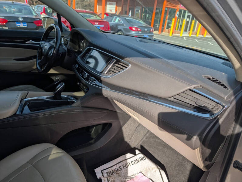 2018 Buick Enclave Essence