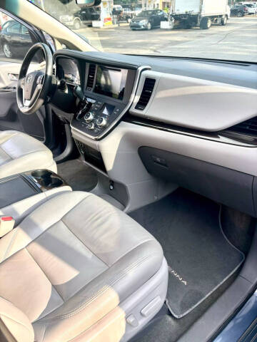 2017 Toyota Sienna