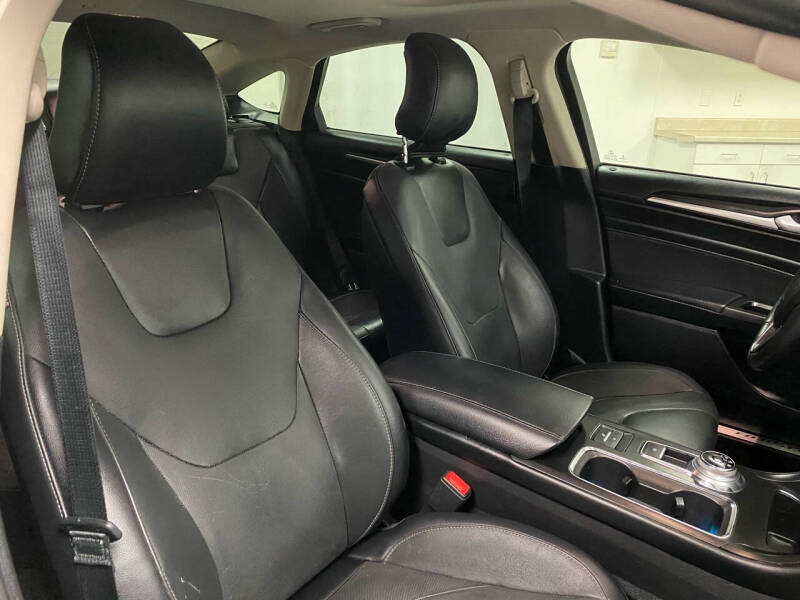 2019 Ford Fusion Energi Titanium