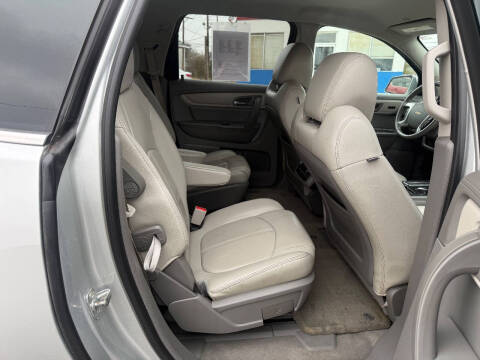 2017 Chevrolet Traverse LT