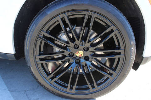 2016 Porsche Macan S