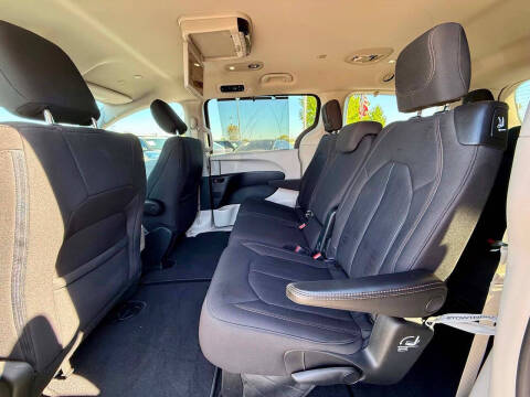 2020 Chrysler Pacifica Touring