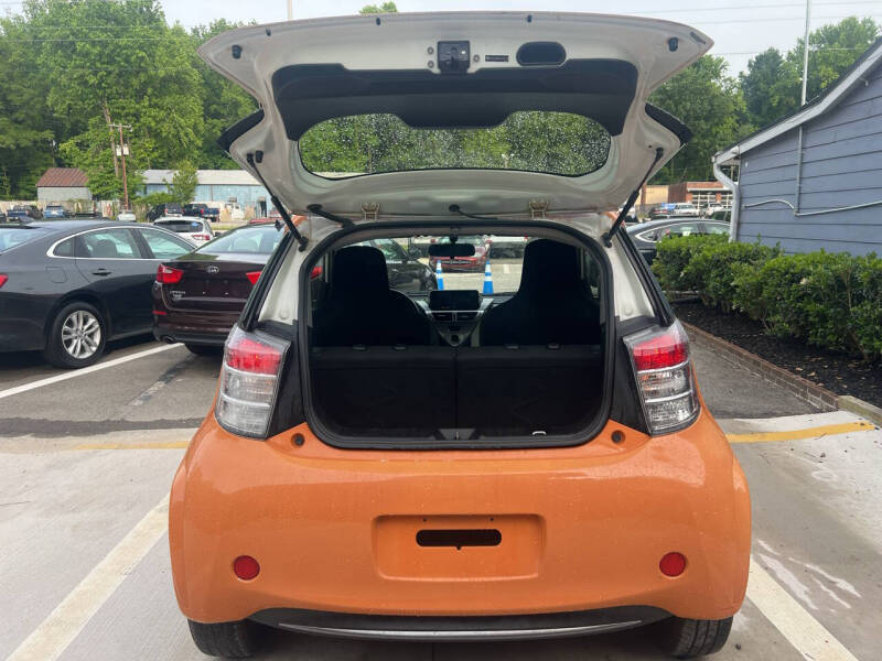 2013 Scion iQ