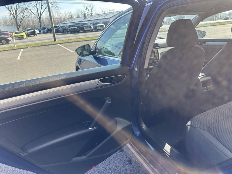 2016 Volkswagen Passat 1.8T S