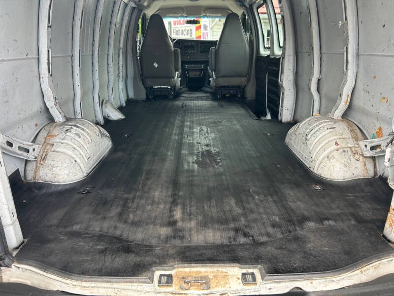2017 Chevrolet Express 2500
