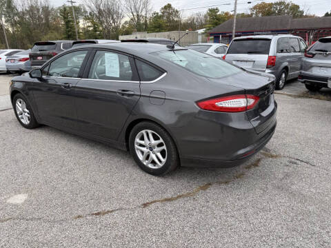 2015 Ford Fusion SE