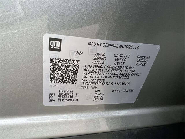 2025 Chevrolet Traverse LT