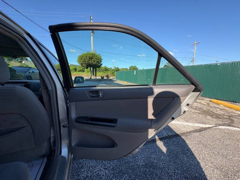 2006 Toyota Camry LE