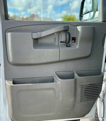 2020 GMC Savana 2500