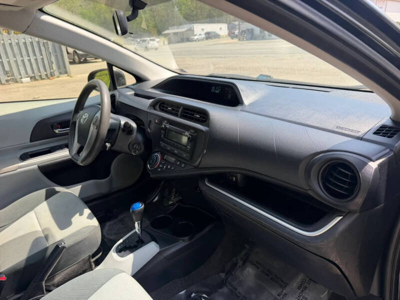 2014 Toyota Prius c