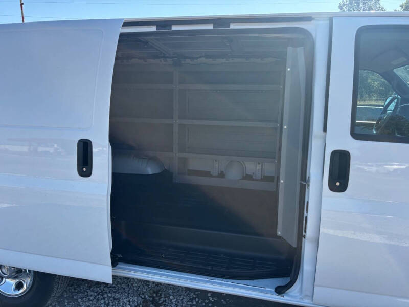 2021 Chevrolet Express 2500