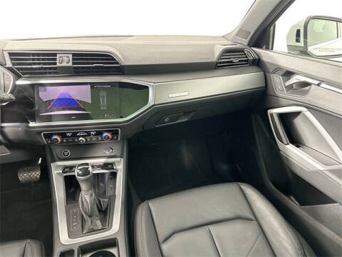 2024 Audi Q3 quattro S line Premium 45 TFSI