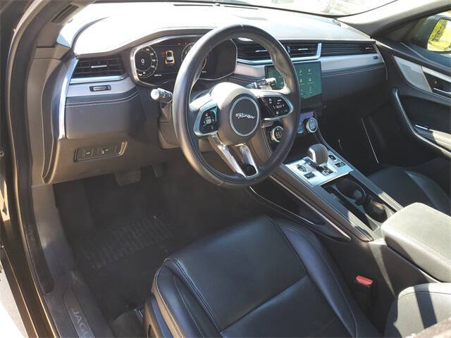 2024 Jaguar F-PACE P250 R-Dynamic S