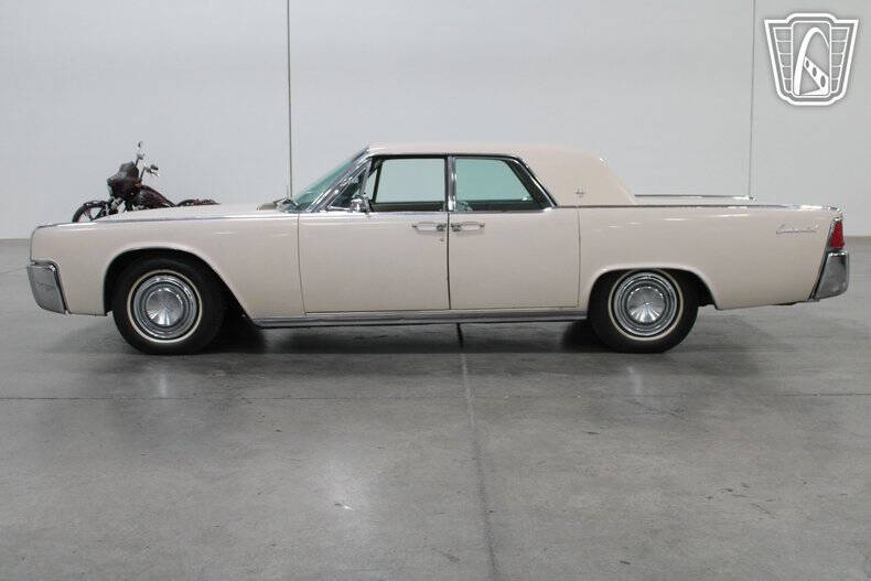 1963 Lincoln Continental