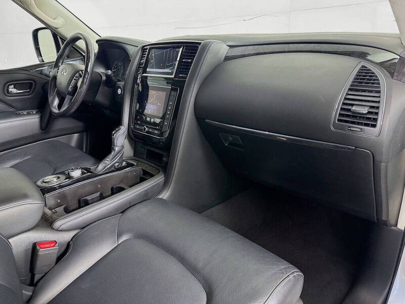 2020 Infiniti QX80 Luxe