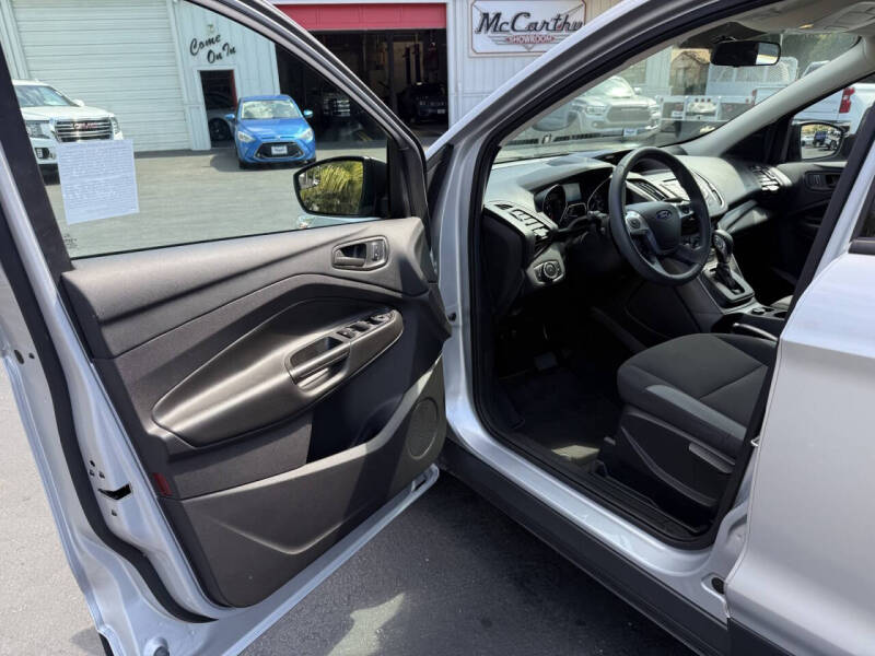 2016 Ford Escape S